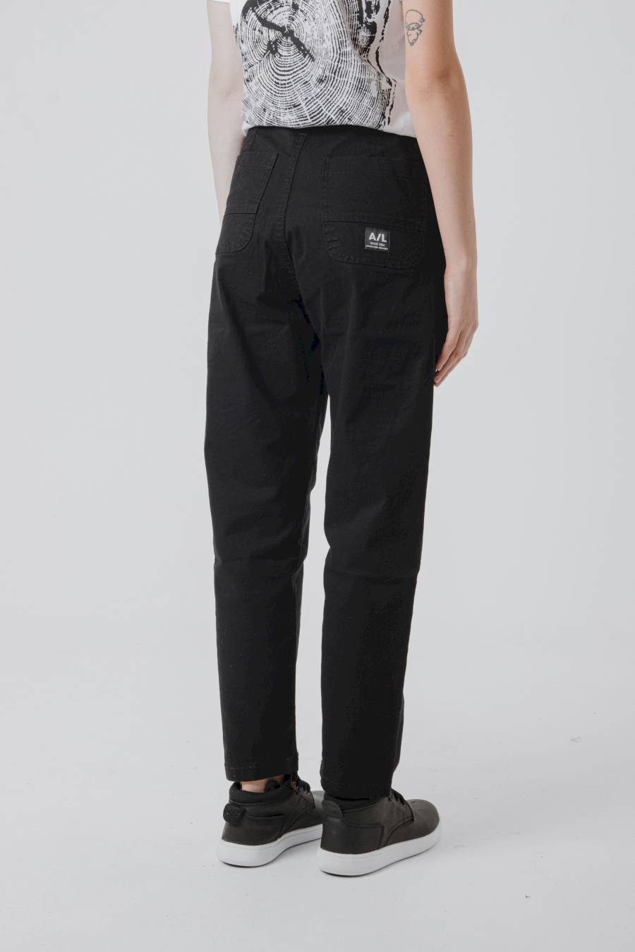 PANTALÓN CHINO