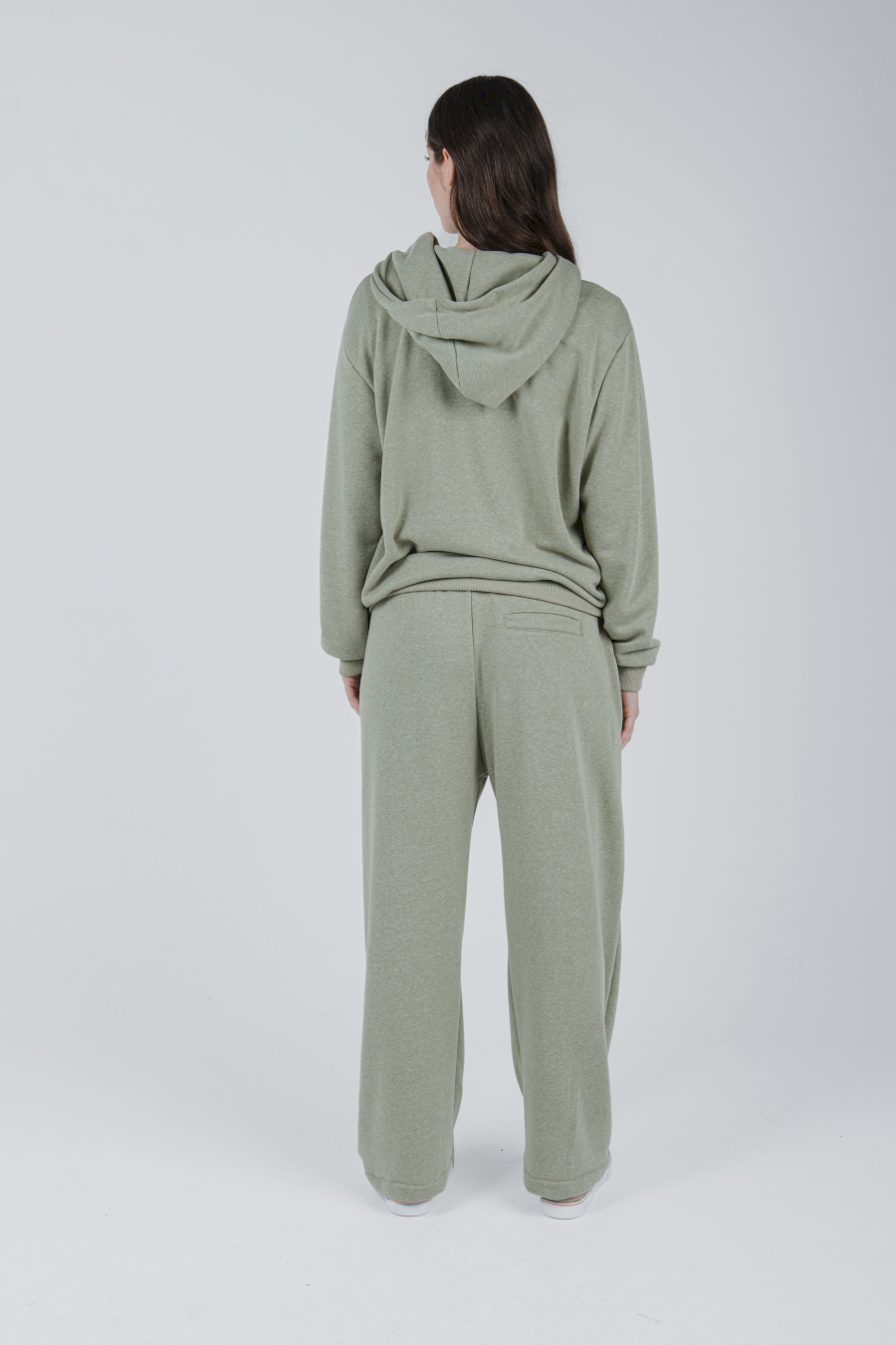 Jogger ancho liviano